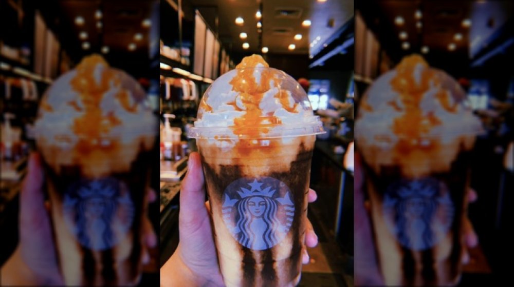 новый шоколадный тыквенный крем-фраппучино в Starbucks