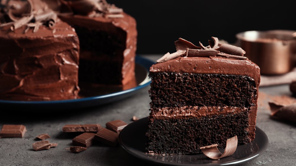 шоколадный слоёный торт
